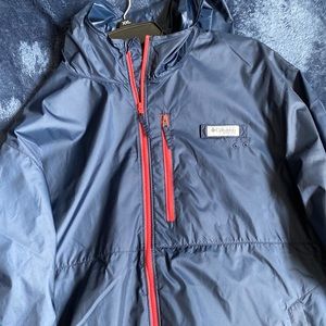 Lightweight Columbia Windbreaker